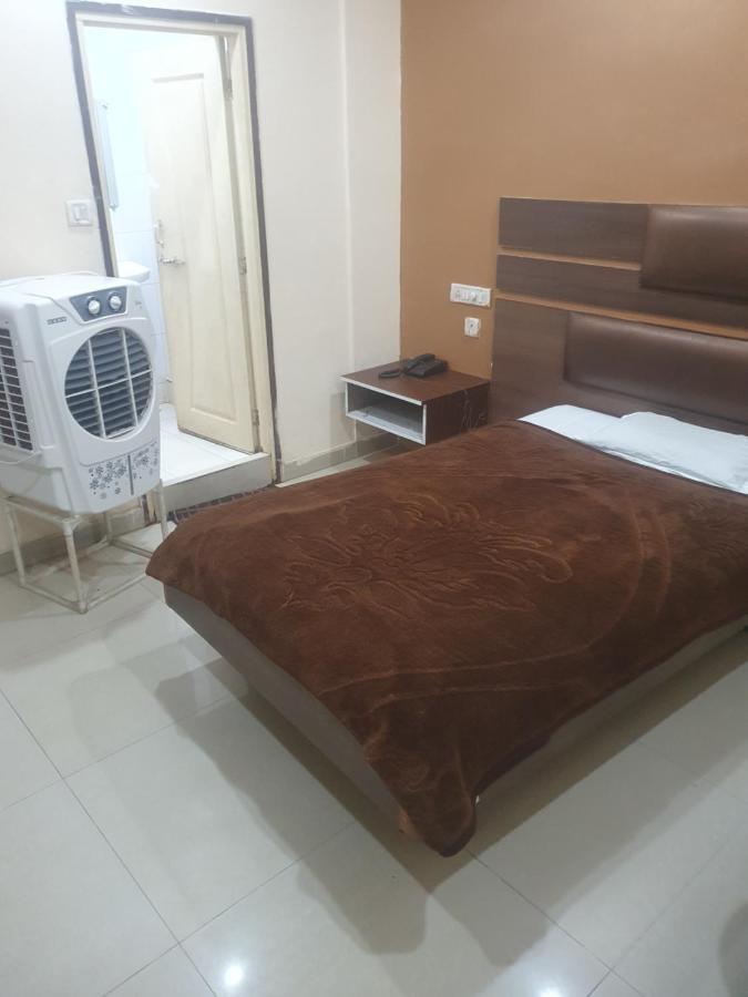 Hotel Anmol Ambikāpur Екстериор снимка