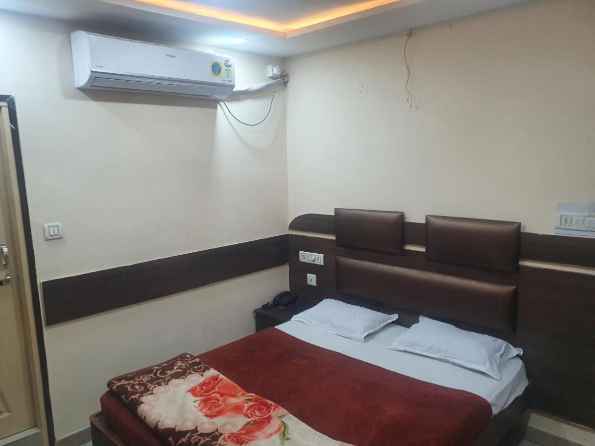 Hotel Anmol Ambikāpur Екстериор снимка