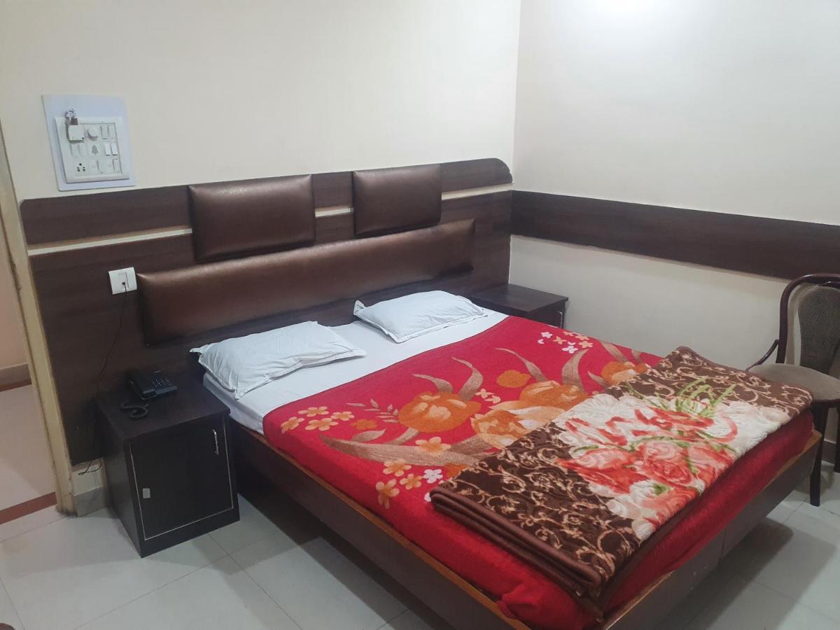 Hotel Anmol Ambikāpur Екстериор снимка