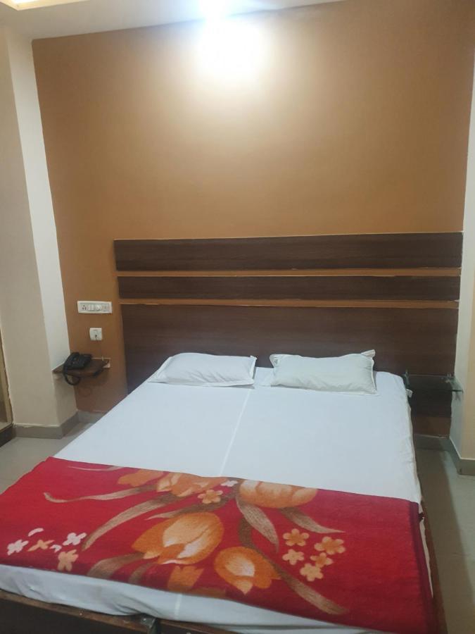 Hotel Anmol Ambikāpur Екстериор снимка