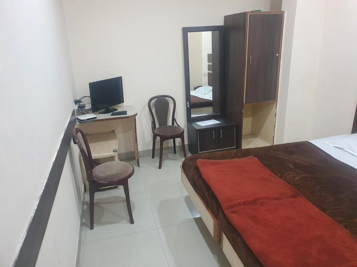 Hotel Anmol Ambikāpur Екстериор снимка