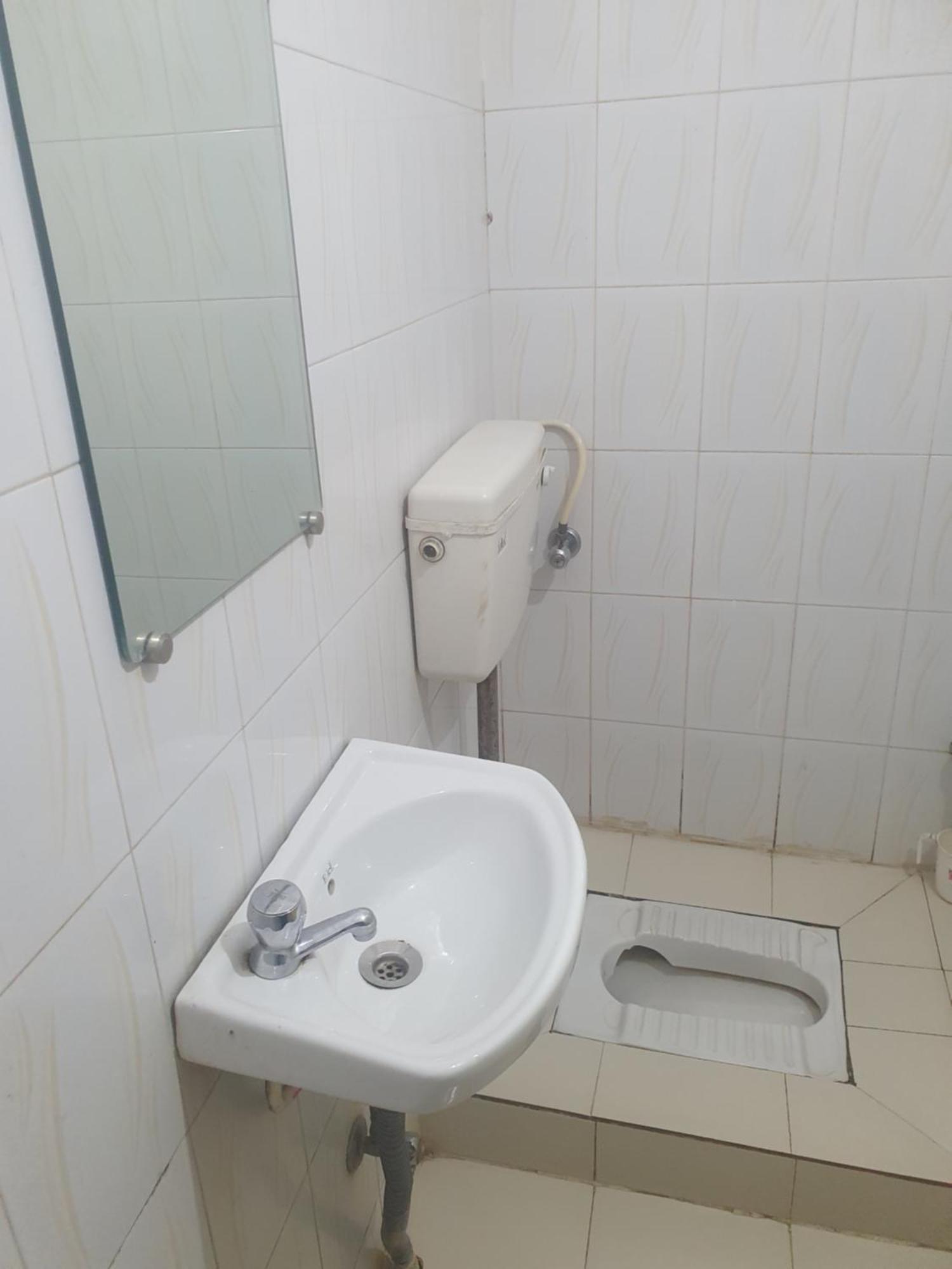 Hotel Anmol Ambikāpur Стая снимка