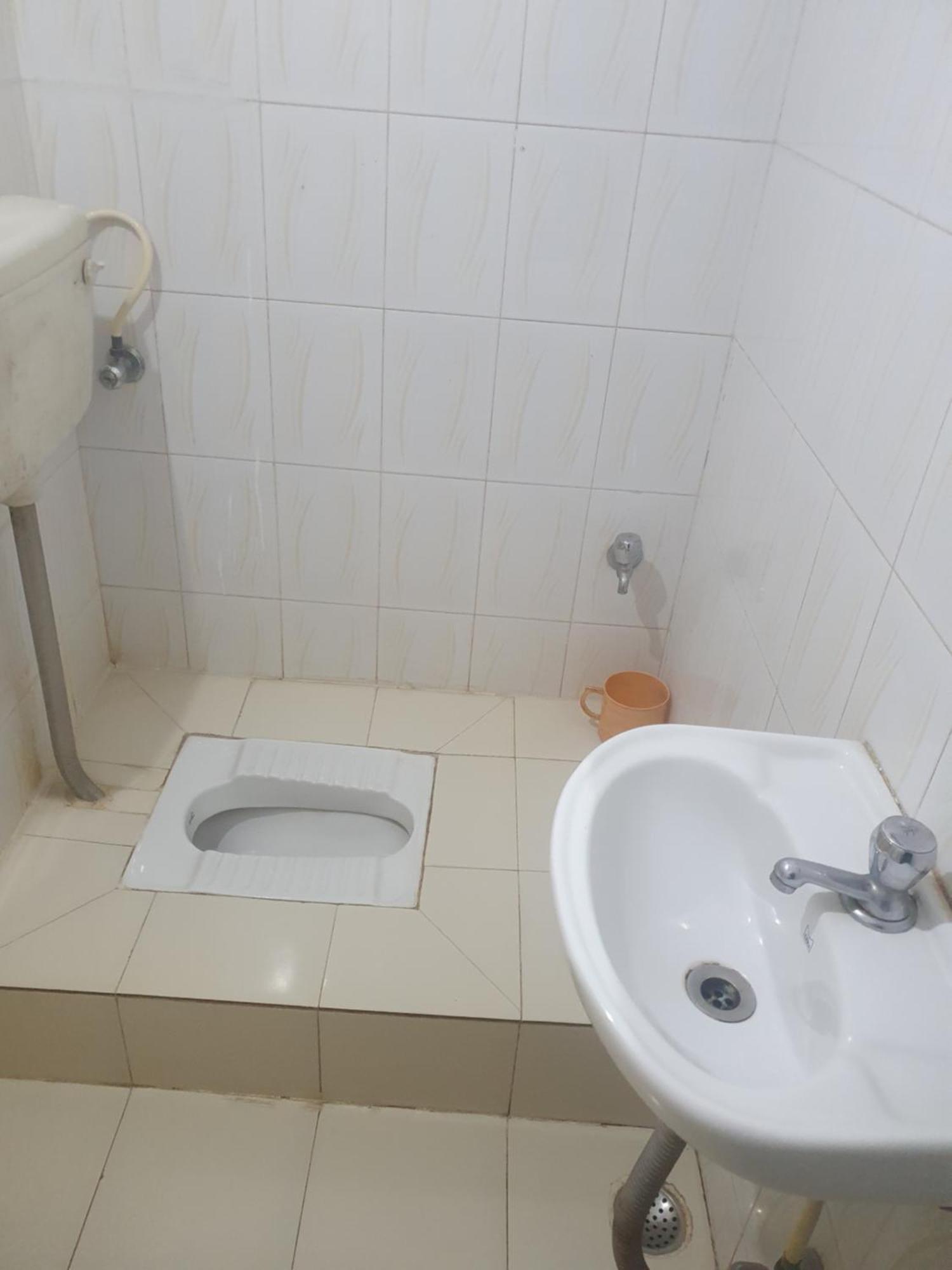 Hotel Anmol Ambikāpur Стая снимка